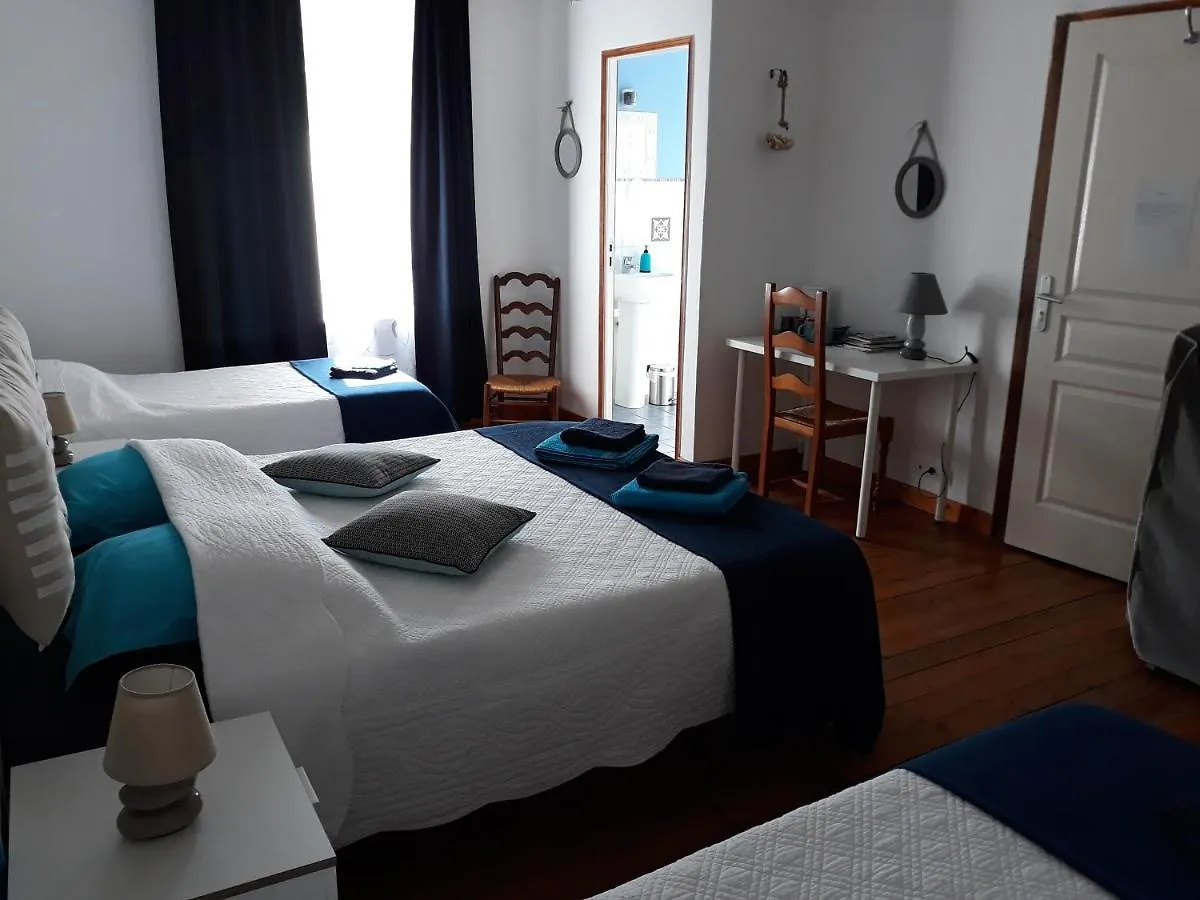 Au Ker Lauriers Chambres Et Table D Hotes Saint-Denoual 0*,