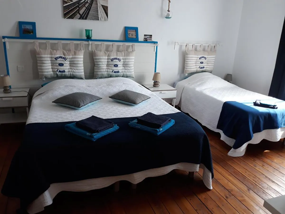 Au Ker Lauriers Chambres Et Table D Hotes Saint-Denoual Bed & Breakfast