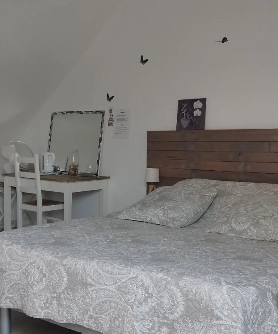 Au Ker Lauriers Chambres Et Table D Hotes Saint-Denoual Bed & Breakfast